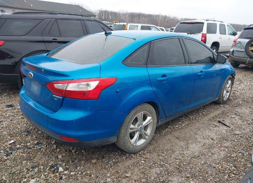 Photo 4 of 2014 Ford Focus SE (VIN 1FADP3F23EL217304)