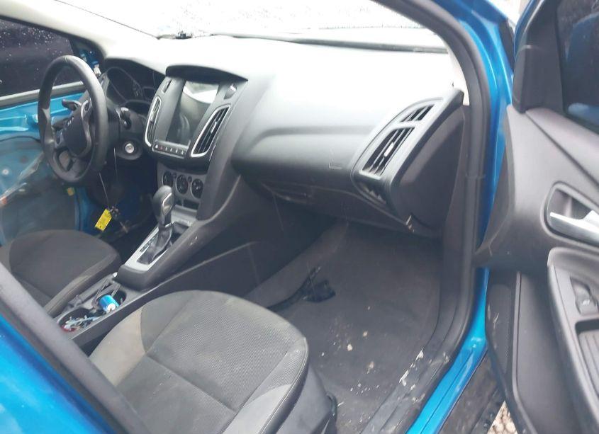 Photo 5 of 2014 Ford Focus SE (VIN 1FADP3F23EL217304)