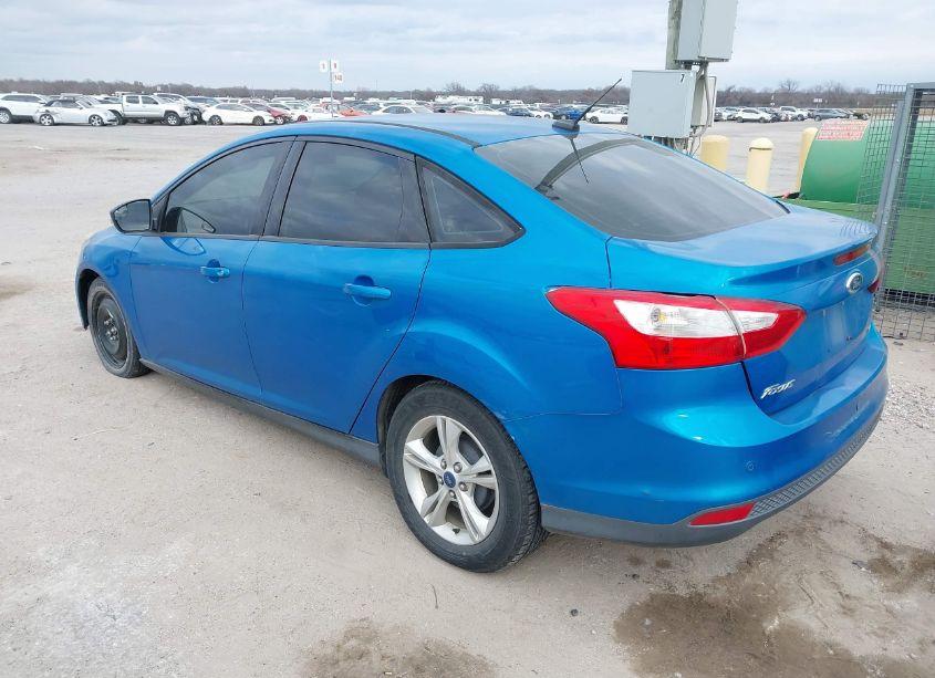 Photo 3 of 2014 Ford Focus SE (VIN 1FADP3F23EL219201)