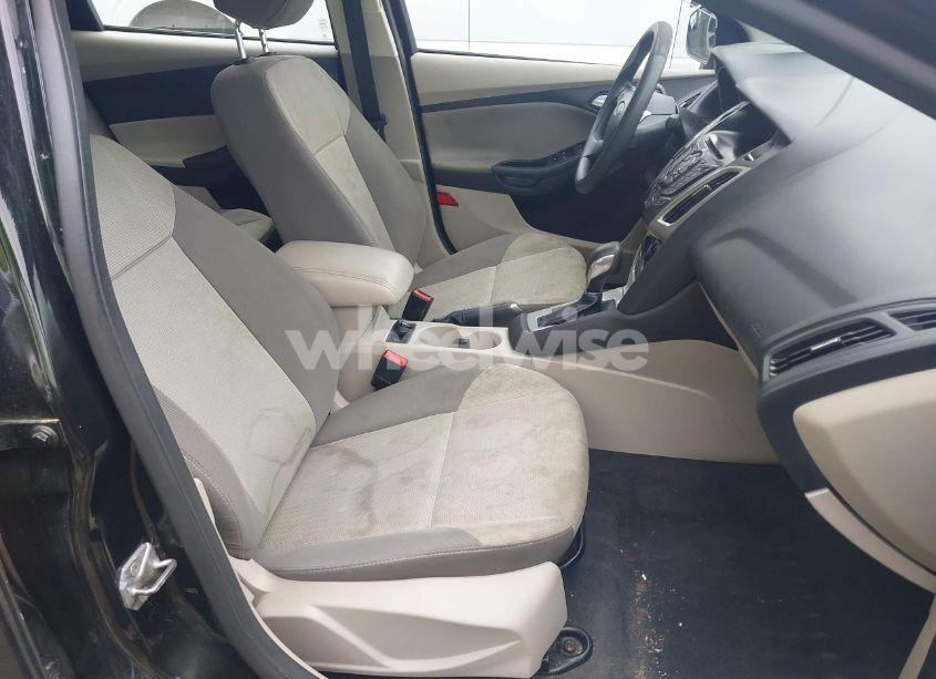 Photo 5 of 2014 Ford Focus SE (VIN 1FADP3F23EL222955)