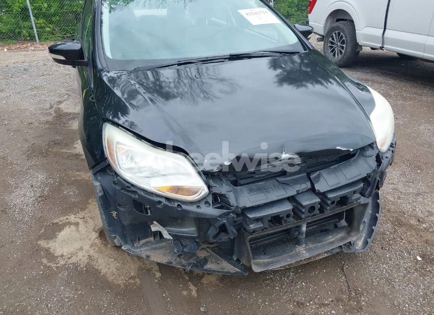 Photo 6 of 2014 Ford Focus SE (VIN 1FADP3F23EL222955)