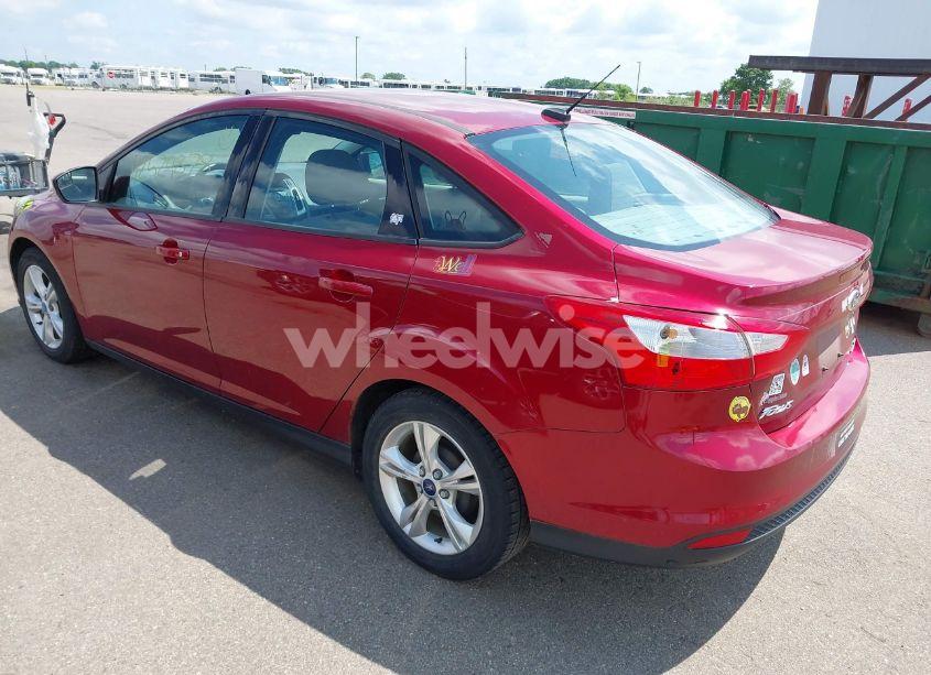Photo 3 of 2014 Ford Focus SE (VIN 1FADP3F23EL231395)