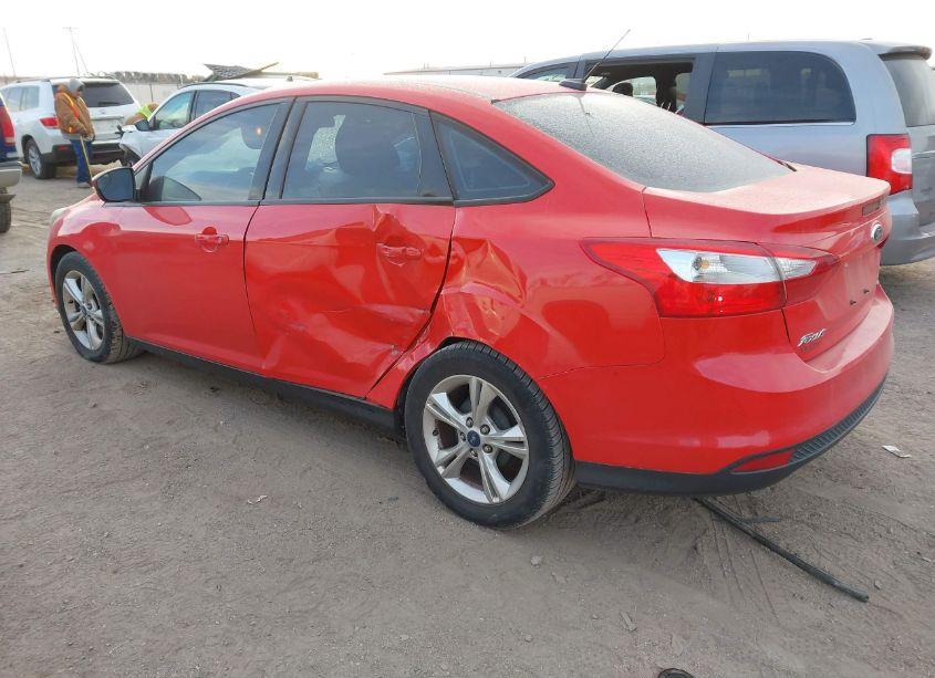 Photo 3 of 2014 Ford Focus SE (VIN 1FADP3F23EL237679)