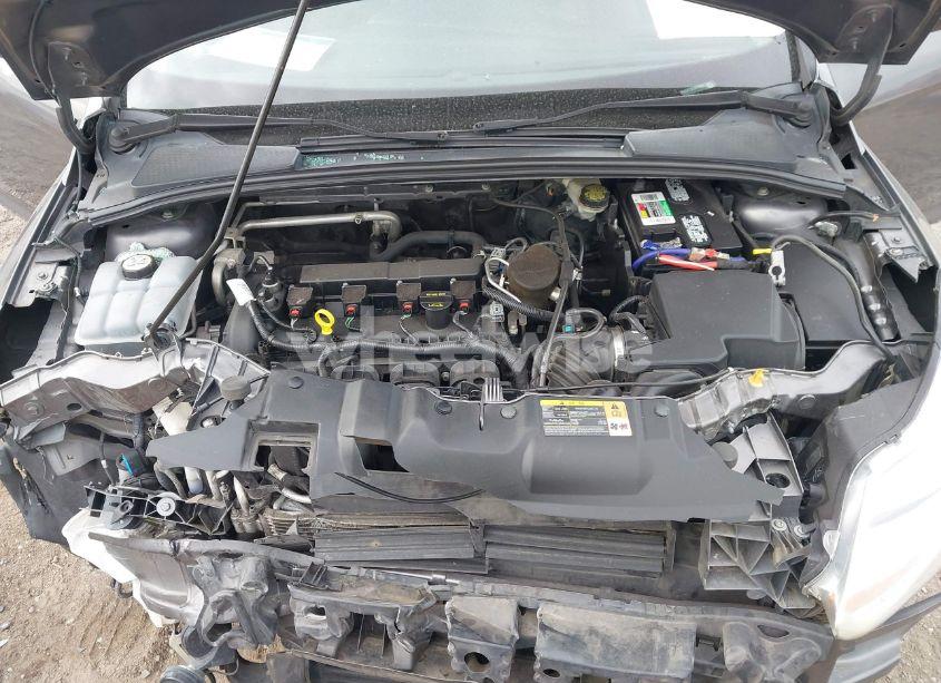 Photo 10 of 2014 Ford Focus SE (VIN 1FADP3F23EL247578)