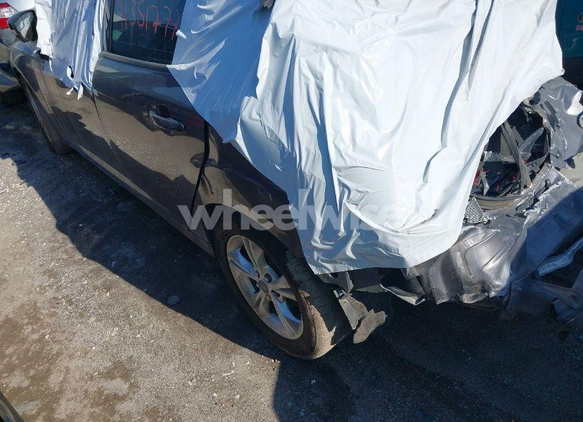 Photo 19 of 2014 Ford Focus SE (VIN 1FADP3F23EL247578)