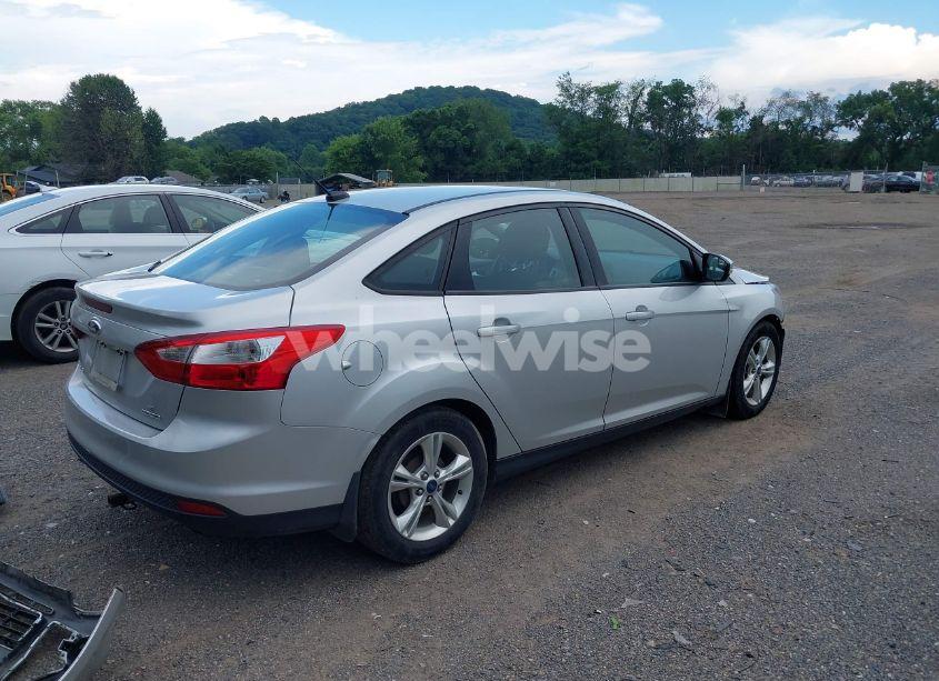 Photo 4 of 2014 Ford Focus SE (VIN 1FADP3F23EL280502)