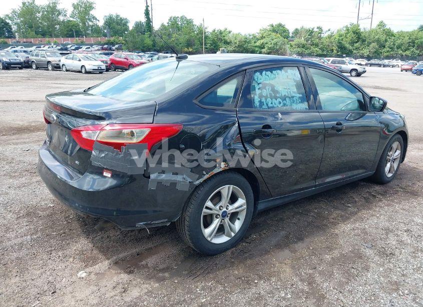 Photo 4 of 2014 Ford Focus SE (VIN 1FADP3F23EL307360)