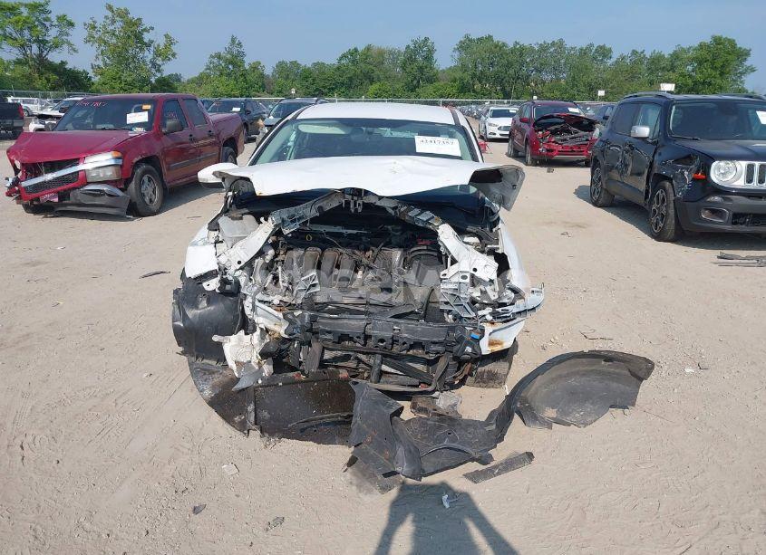 Photo 13 of 2014 Ford Focus SE (VIN 1FADP3F23EL320576)