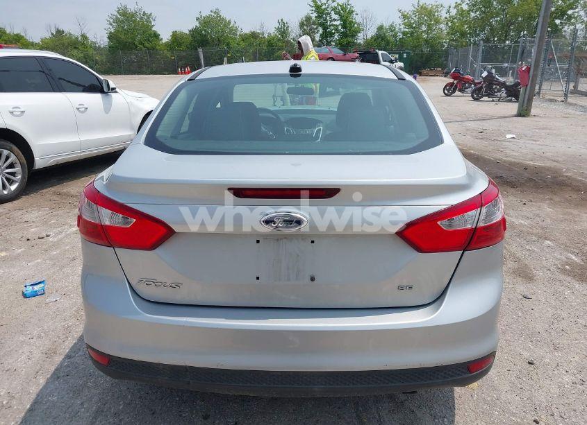 Photo 16 of 2014 Ford Focus SE (VIN 1FADP3F23EL334753)