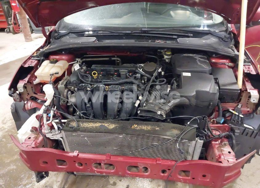 Photo 10 of 2014 Ford Focus SE (VIN 1FADP3F23EL340360)