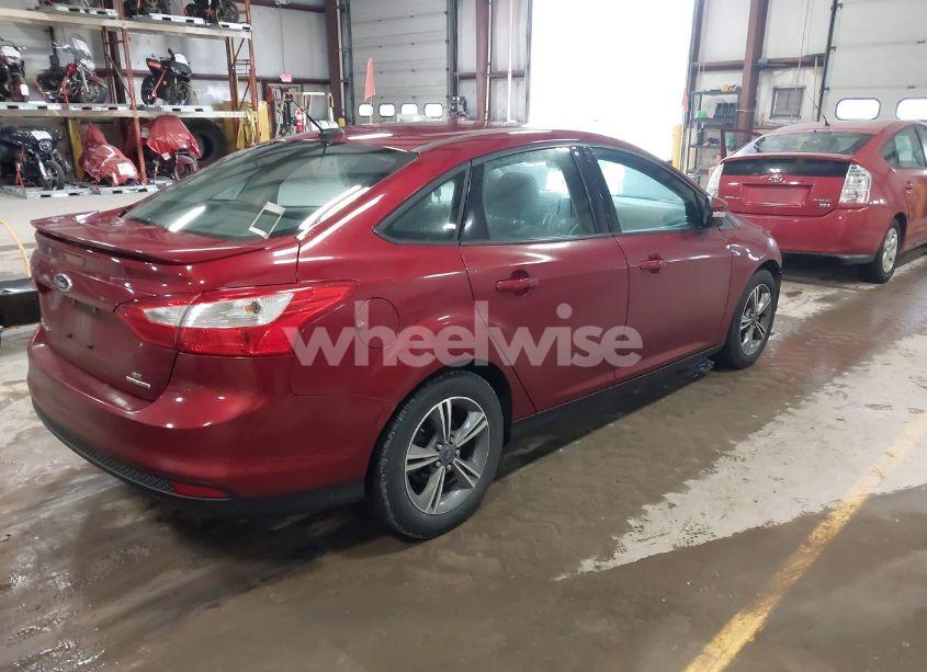 Photo 4 of 2014 Ford Focus SE (VIN 1FADP3F23EL340360)