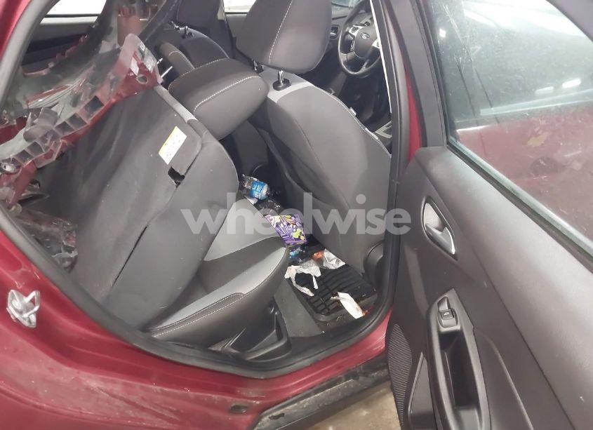 Photo 8 of 2014 Ford Focus SE (VIN 1FADP3F23EL340360)