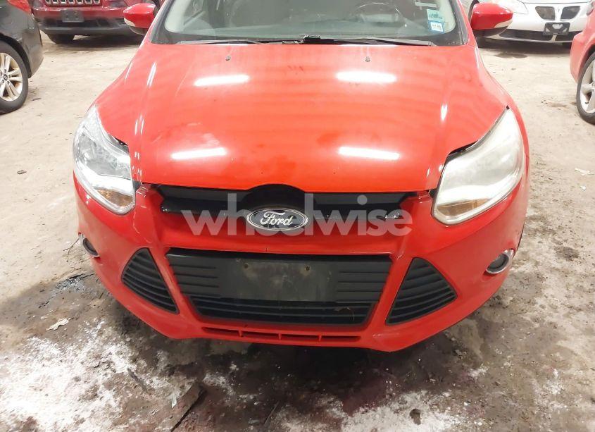 Photo 6 of 2014 Ford Focus SE (VIN 1FADP3F23EL344361)