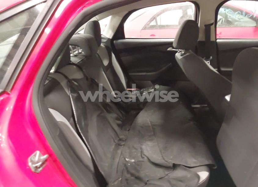 Photo 8 of 2014 Ford Focus SE (VIN 1FADP3F23EL344361)