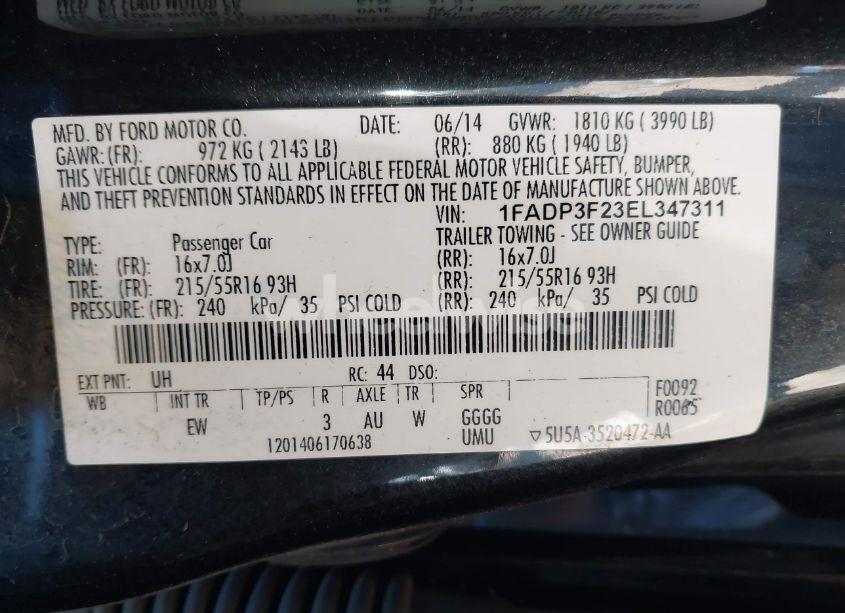 Photo 9 of 2014 Ford Focus SE (VIN 1FADP3F23EL347311)