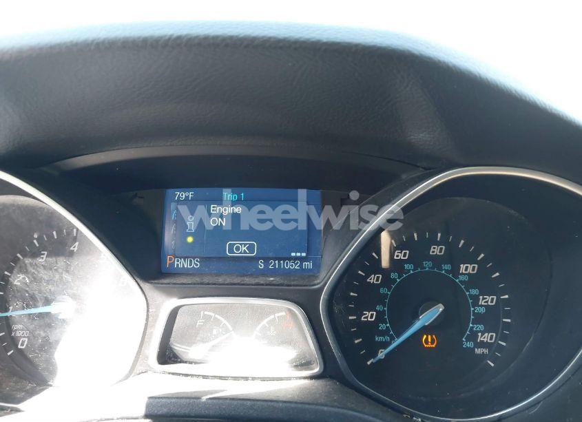 Photo 7 of 2014 Ford Focus SE (VIN 1FADP3F23EL355117)