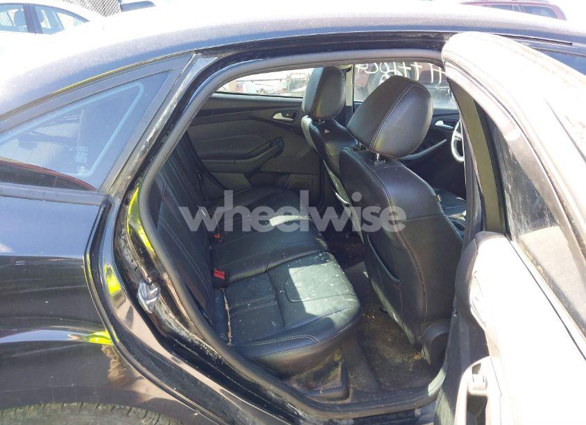 Photo 8 of 2014 Ford Focus SE (VIN 1FADP3F23EL355117)