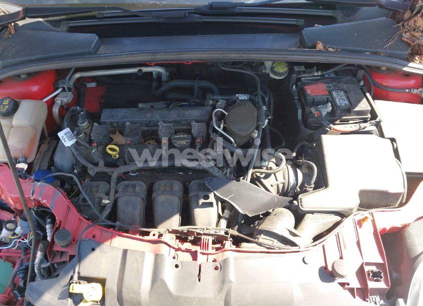 Photo 10 of 2014 Ford Focus SE (VIN 1FADP3F23EL367736)