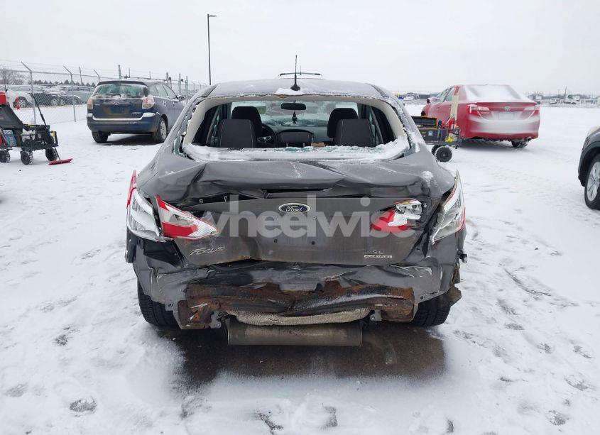 Photo 17 of 2014 Ford Focus SE (VIN 1FADP3F23EL391020)