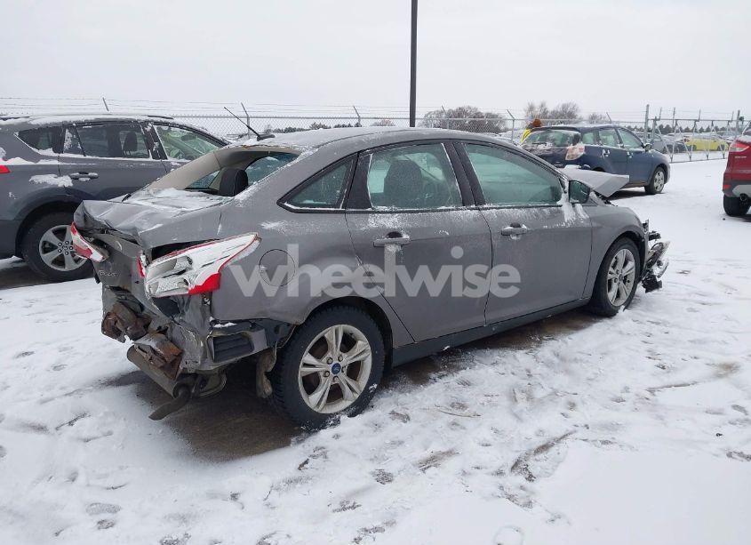 Photo 4 of 2014 Ford Focus SE (VIN 1FADP3F23EL391020)