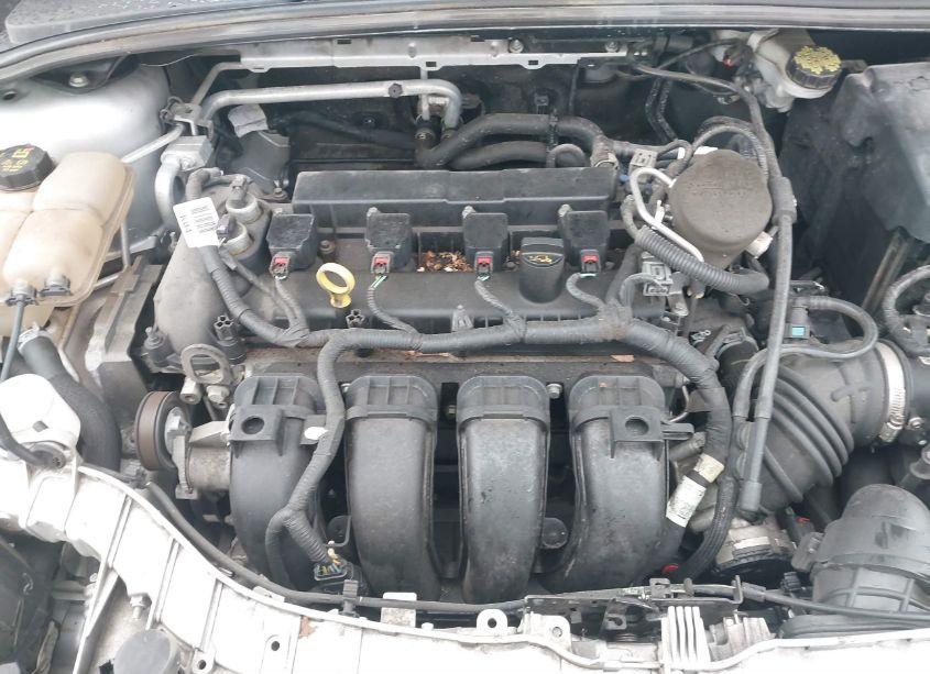 Photo 10 of 2014 Ford Focus SE (VIN 1FADP3F23EL404915)