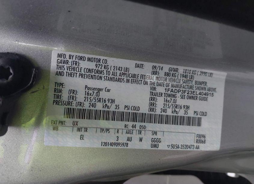 Photo 9 of 2014 Ford Focus SE (VIN 1FADP3F23EL404915)