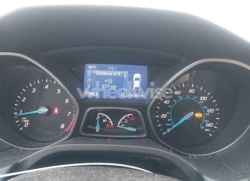 Photo 7 of 2014 Ford Focus SE (VIN 1FADP3F23EL425828)