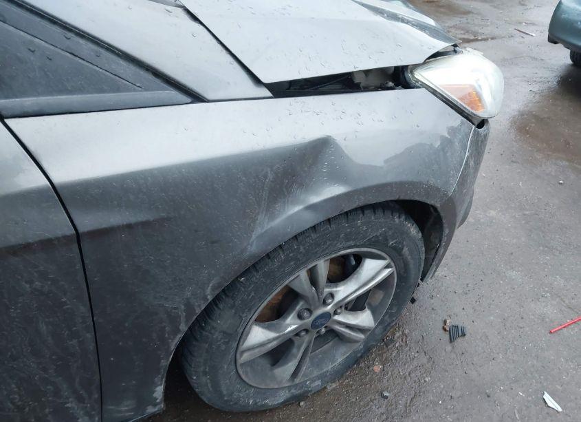 Photo 17 of 2014 Ford Focus SE (VIN 1FADP3F23EL427269)