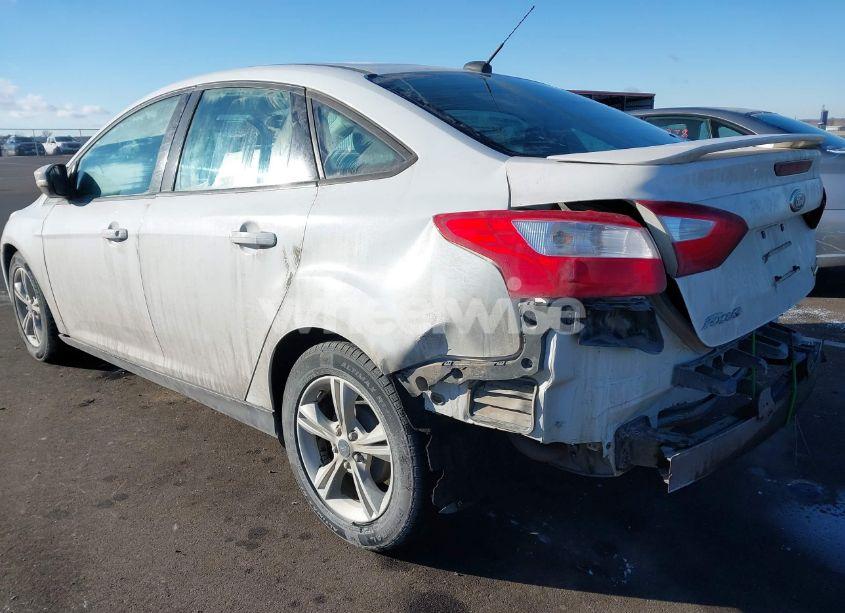 Photo 14 of 2014 Ford Focus SE (VIN 1FADP3F23EL431256)