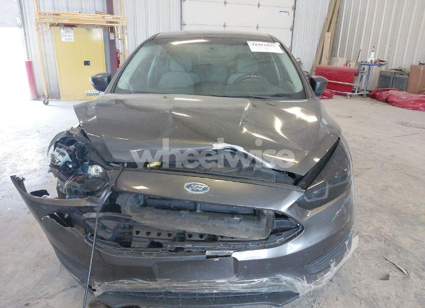 Photo 6 of 2015 Ford Focus SE (VIN 1FADP3F23FL216154)