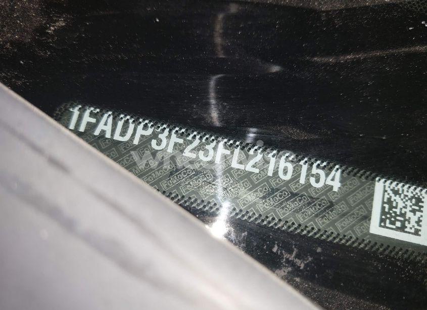 Photo 9 of 2015 Ford Focus SE (VIN 1FADP3F23FL216154)