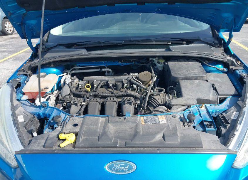 Photo 10 of 2015 Ford Focus SE (VIN 1FADP3F23FL240132)