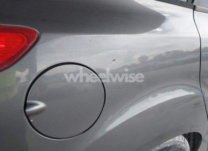 Photo 12 of 2015 Ford Focus SE (VIN 1FADP3F23FL247162)