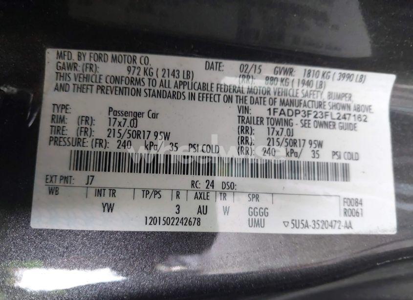 Photo 9 of 2015 Ford Focus SE (VIN 1FADP3F23FL247162)