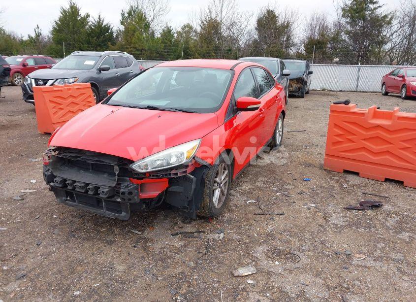 Photo 2 of 2015 Ford Focus SE (VIN 1FADP3F23FL249705)