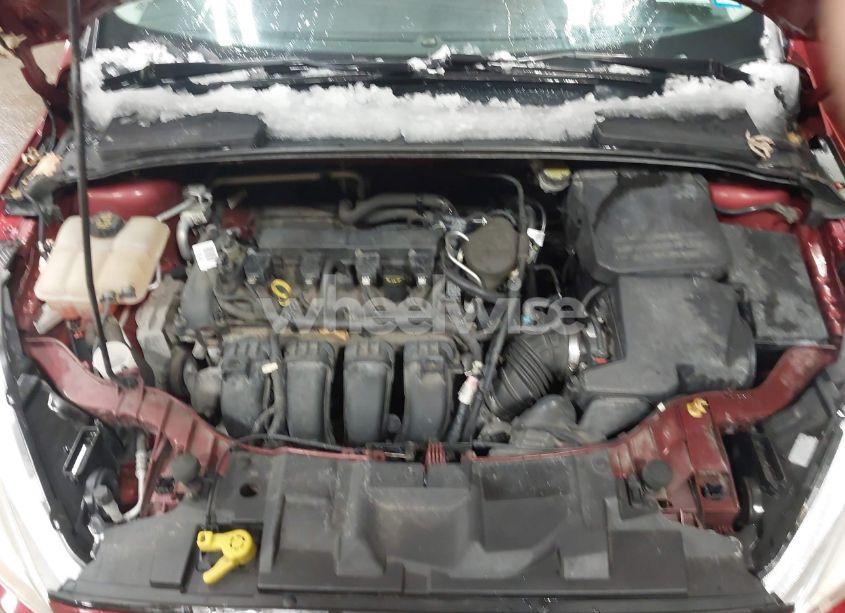 Photo 10 of 2015 Ford Focus SE (VIN 1FADP3F23FL251972)