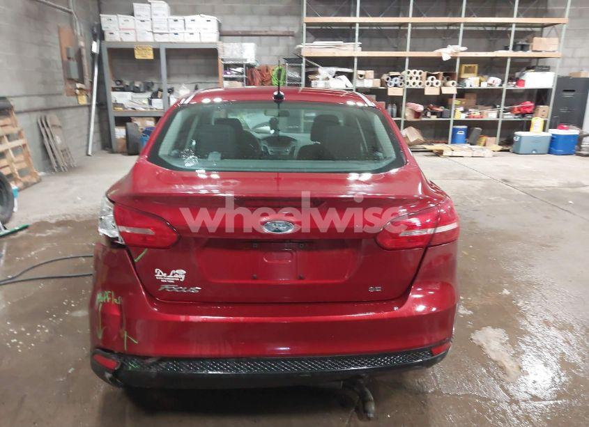 Photo 16 of 2015 Ford Focus SE (VIN 1FADP3F23FL251972)