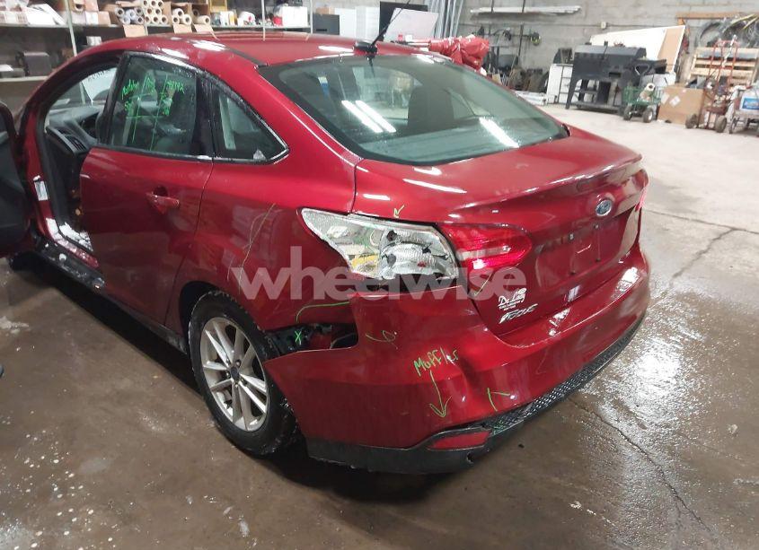 Photo 6 of 2015 Ford Focus SE (VIN 1FADP3F23FL251972)