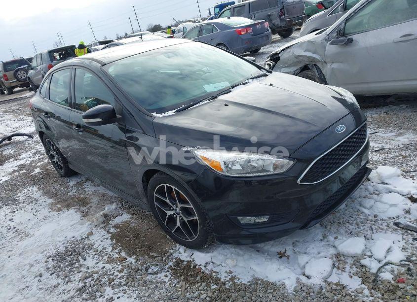 2015 Ford Focus SE (VIN 1FADP3F23FL280307) main photo