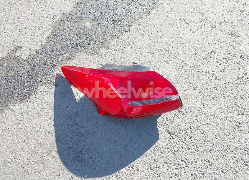 Photo 12 of 2015 Ford Focus SE (VIN 1FADP3F23FL289301)