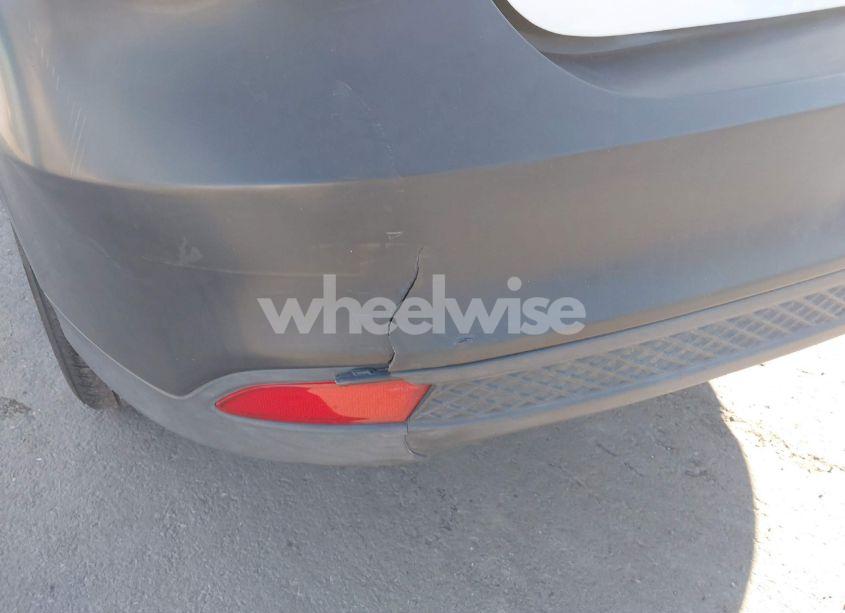 Photo 13 of 2015 Ford Focus SE (VIN 1FADP3F23FL289301)