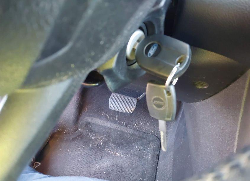 Photo 11 of 2015 Ford Focus SE (VIN 1FADP3F23FL305724)