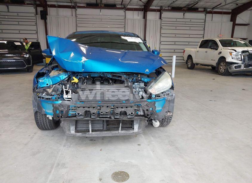 Photo 12 of 2015 Ford Focus SE (VIN 1FADP3F23FL318084)