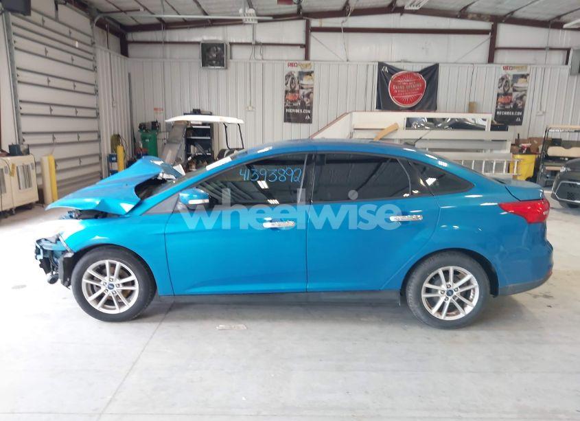 Photo 14 of 2015 Ford Focus SE (VIN 1FADP3F23FL318084)