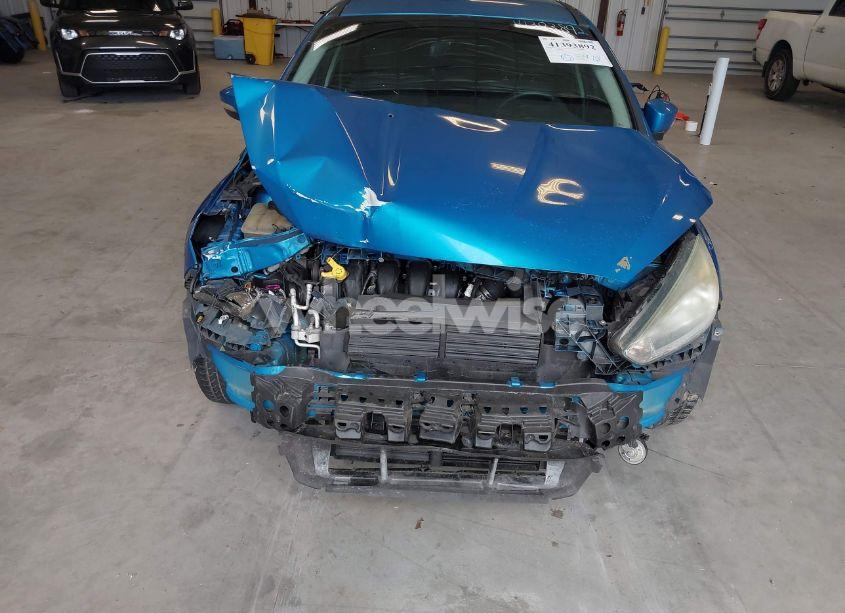 Photo 6 of 2015 Ford Focus SE (VIN 1FADP3F23FL318084)