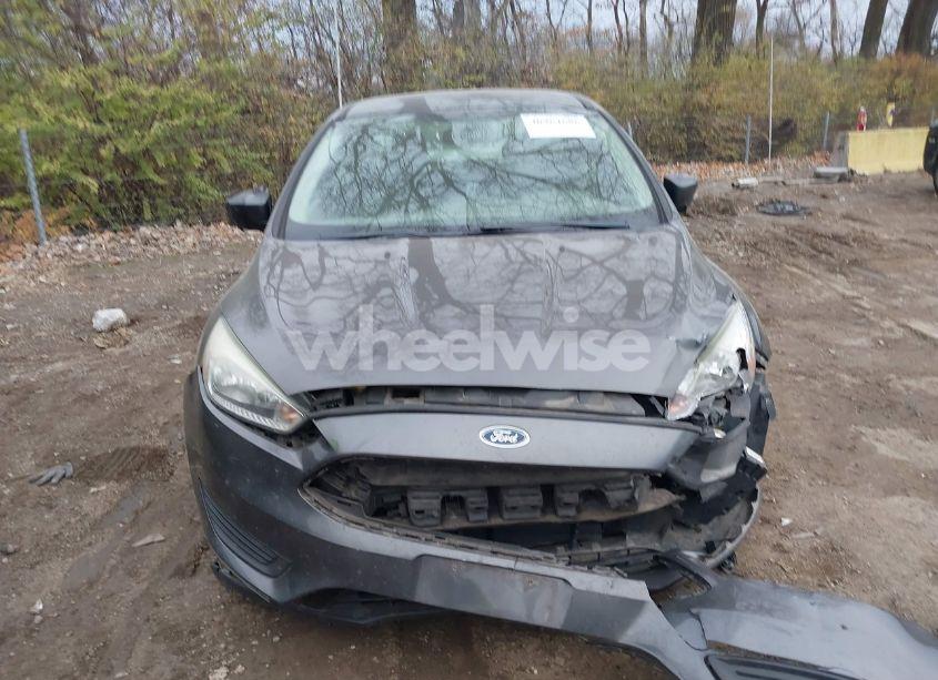 Photo 12 of 2015 Ford Focus SE (VIN 1FADP3F23FL336536)