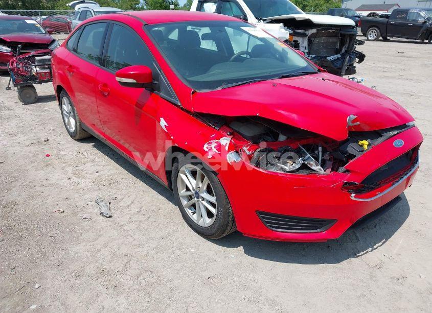 2015 Ford Focus SE (VIN 1FADP3F23FL354468) main photo