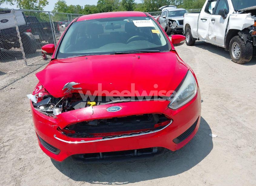 Photo 12 of 2015 Ford Focus SE (VIN 1FADP3F23FL354468)
