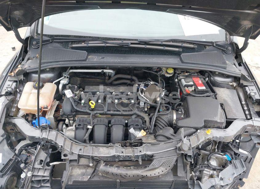 Photo 10 of 2015 Ford Focus SE (VIN 1FADP3F23FL374137)