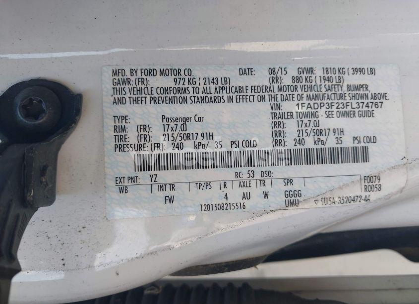 Photo 9 of 2015 Ford Focus SE (VIN 1FADP3F23FL374767)